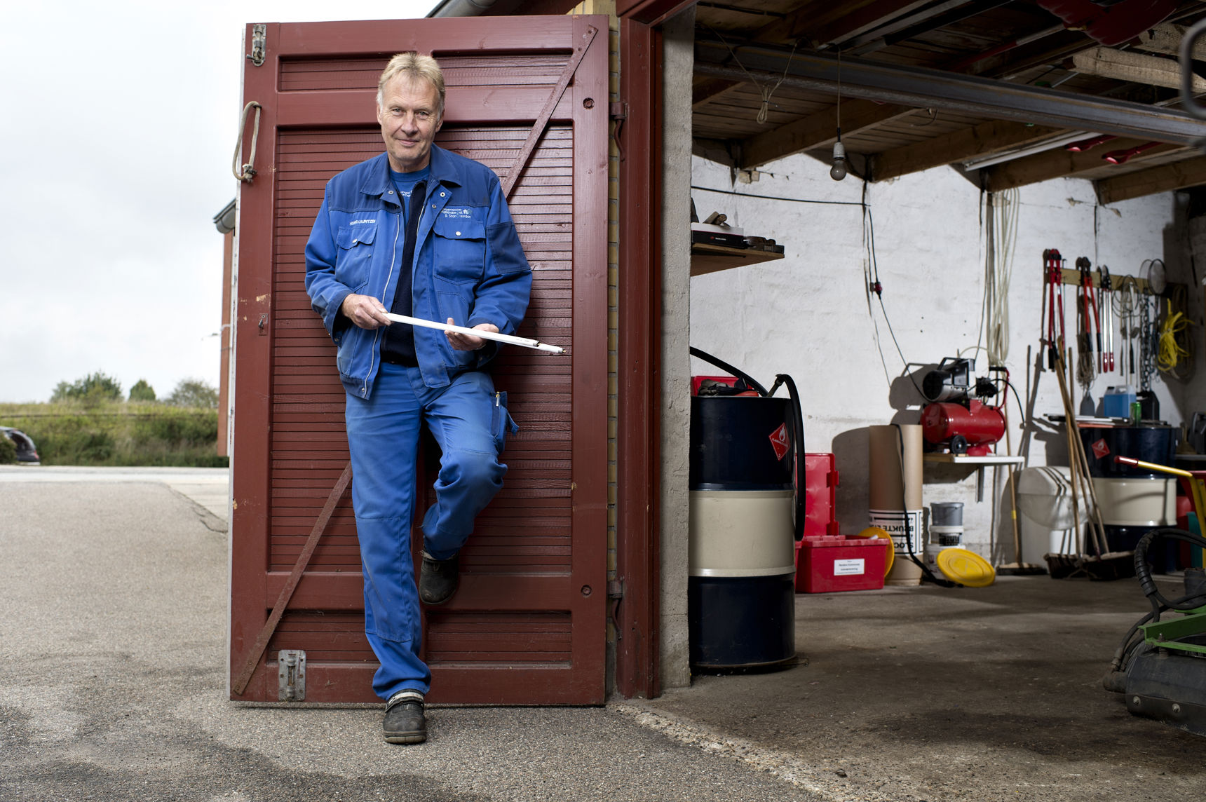 Pedel med lysstofrør