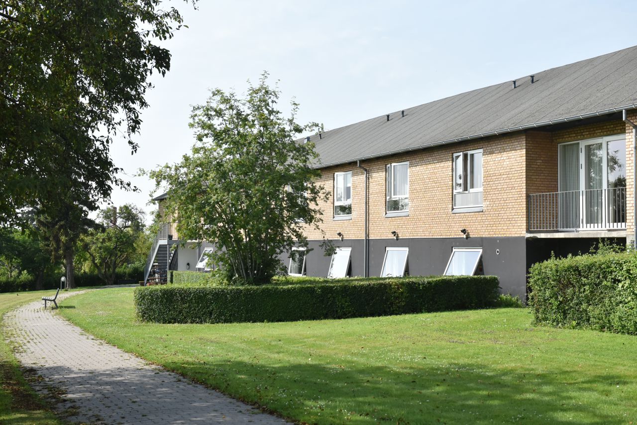 Have og udeareal hos Dronningborg Plejecenter